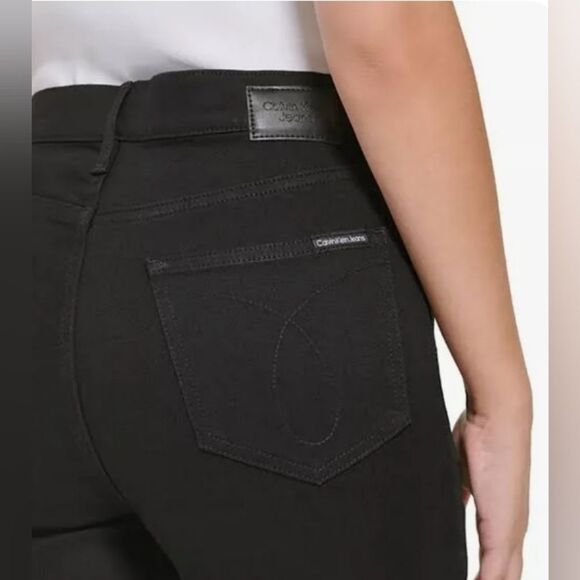 NWT Calvin Klein Women's High Rise Straight Leg Jeans Jet Black 29" Inseam, Sz 6 - Picture 6 of 8